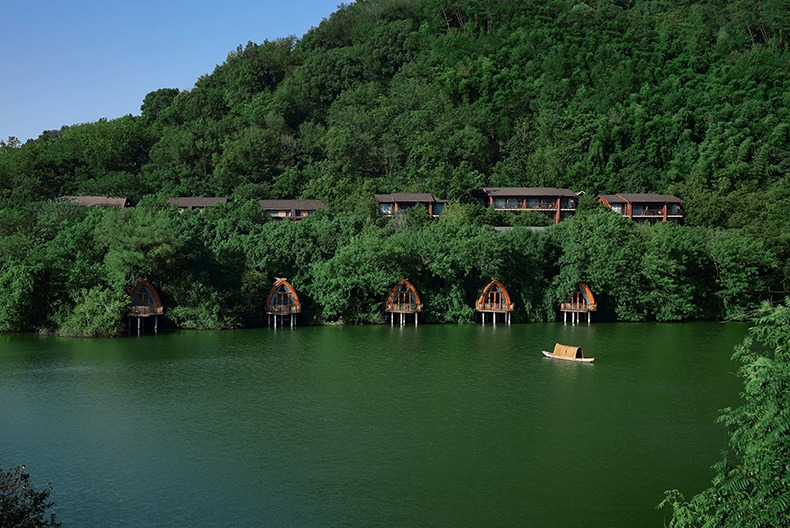 wonderlandresortexterior-790×528