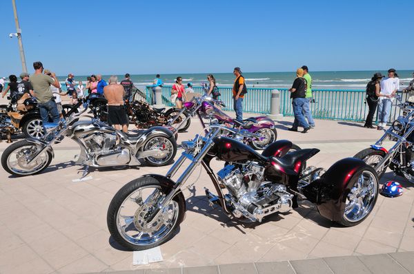 TravMedia_United_Kingdom_medium-sized_1671774_Daytona-Beach-Area-Convention–Visitors-Bureau_Daytona_Beach_Biketoberfest_17984