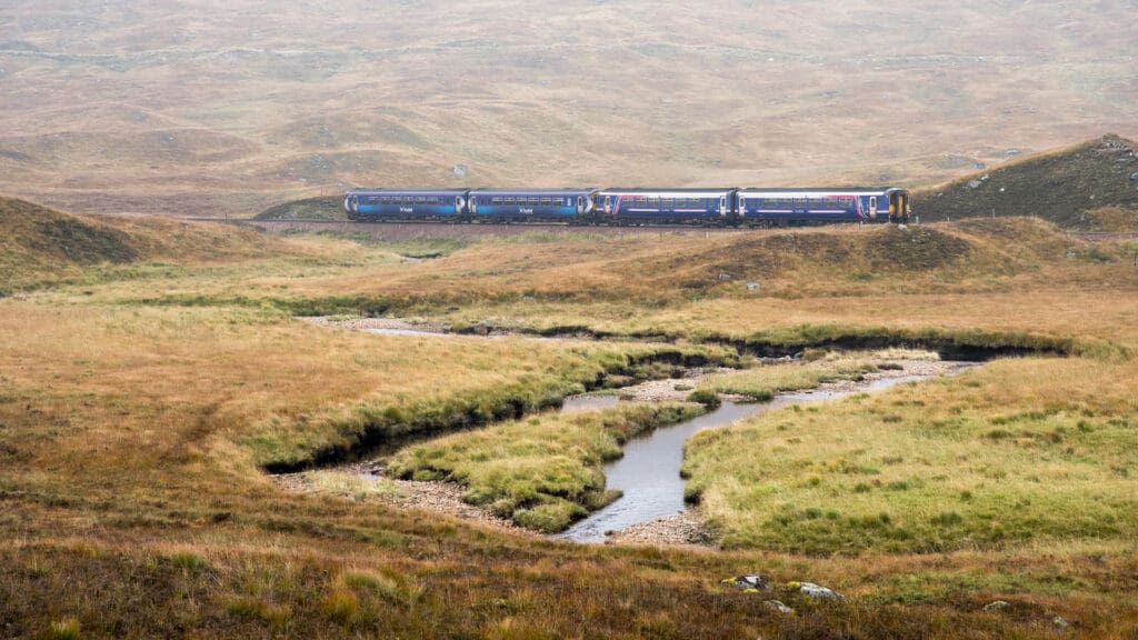 Corrour,,Scotland,,Uk,-,September,26,,2017:,A,Scotrail,”sprinter”