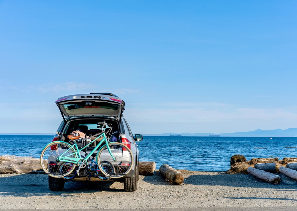 Road,Trip,To,The,Ocean,In,Car,With,Bike,Rack