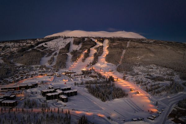 TravMedia_United_Kingdom_medium-sized_1672730__Evening_in_Trysil