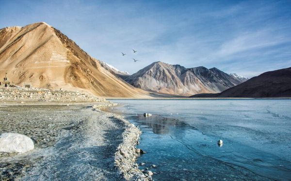 TravMedia_United_Kingdom_medium-sized_1674733_Pangong-Tso-Lake-Ladakh-940x585-c-default