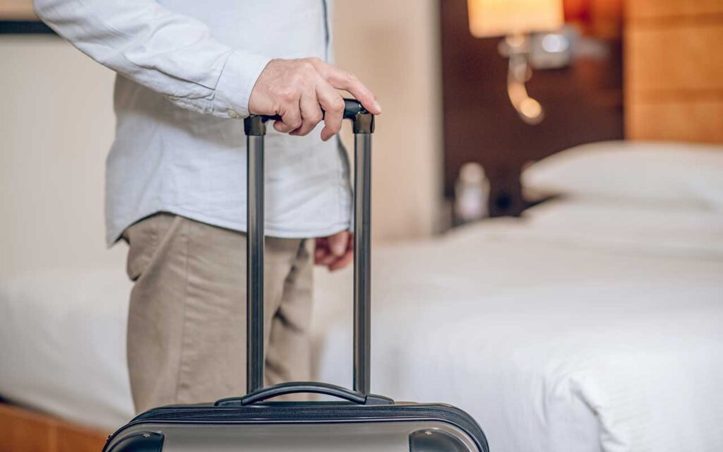 The landscape of business travel has undergone a significant transformation in recent years, with professionals increasingly seeking to blend work commitments with leisure pursuits—a trend known as "bleisure."