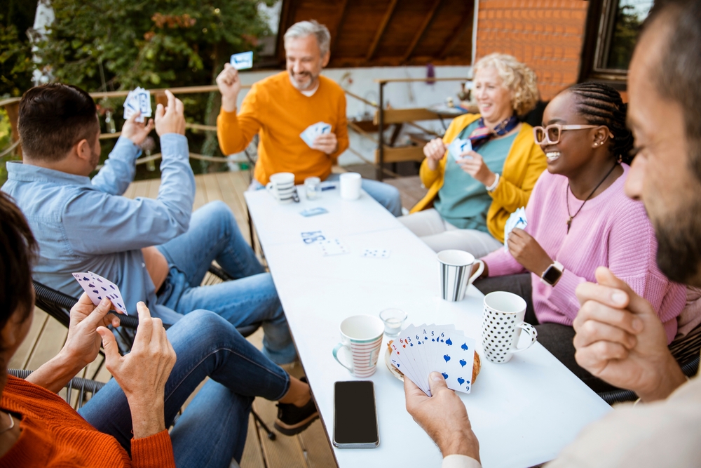 Business trips can be a great way to expand your professional network, close important deals, and gain new perspectives. However, the travel involved, especially long flights, train rides, or extended layovers, can sometimes be tedious. 